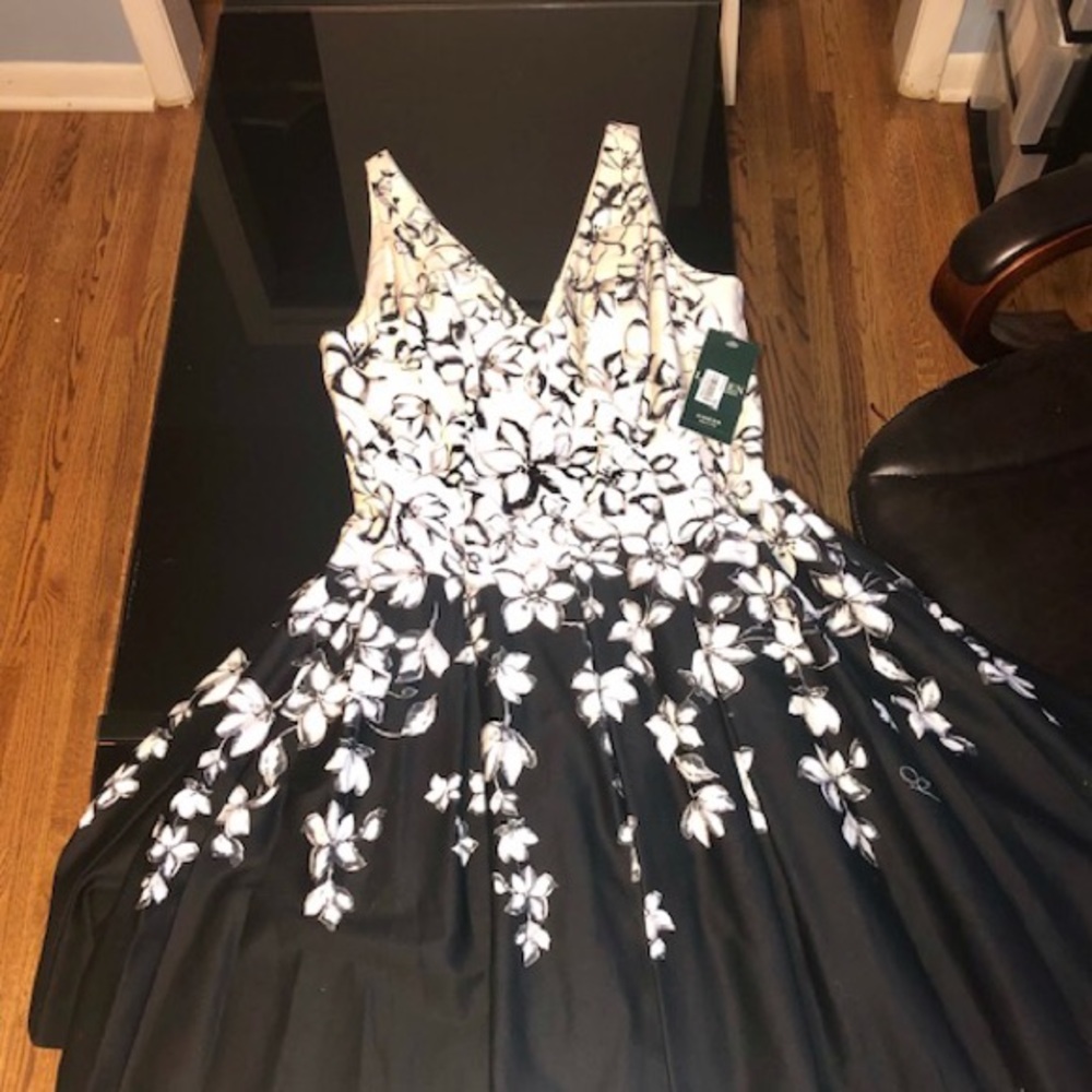 New Black and White Lauren Flower Dress